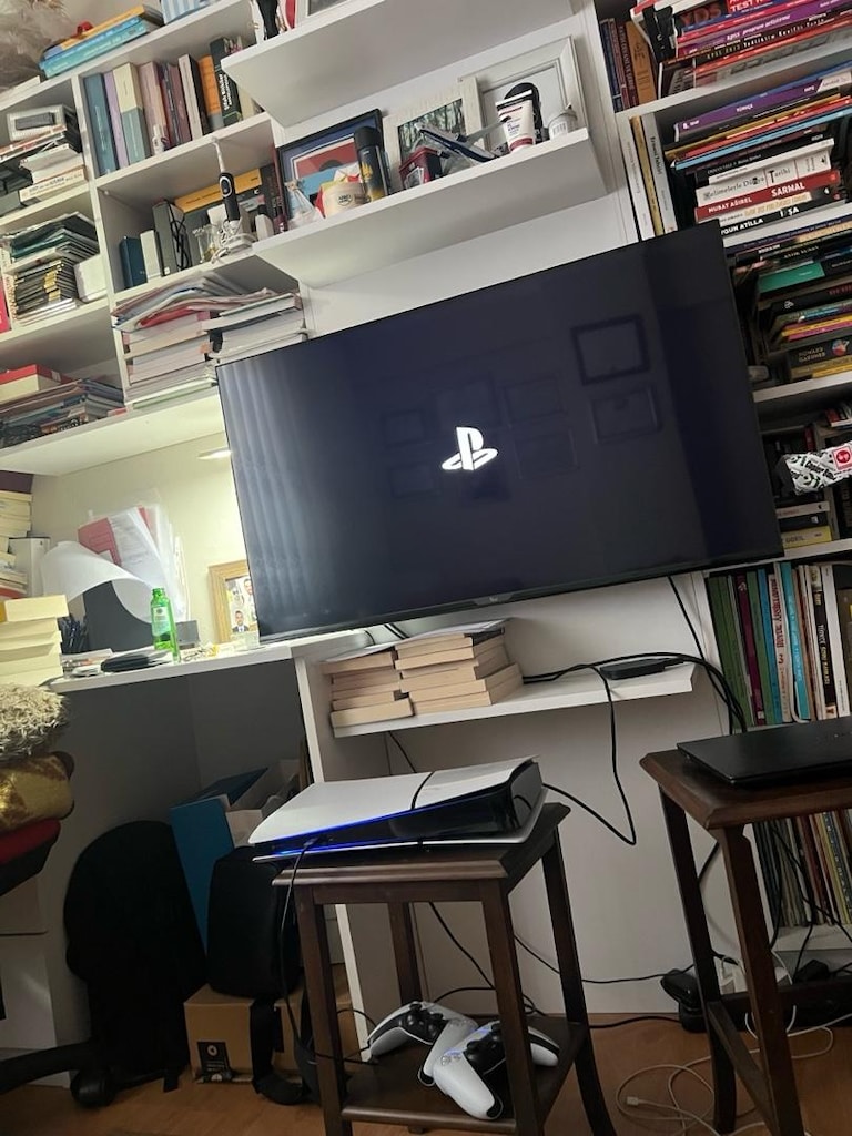 SATILIK PLAYSTATION 5 SLIM DIGITAL + 2 KOL + ŞARJ İSTASYONU - 3