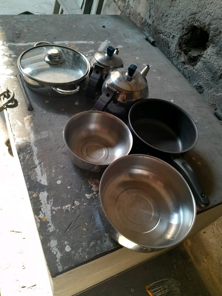6 parca selik ve teflon tava ve demlik - 2