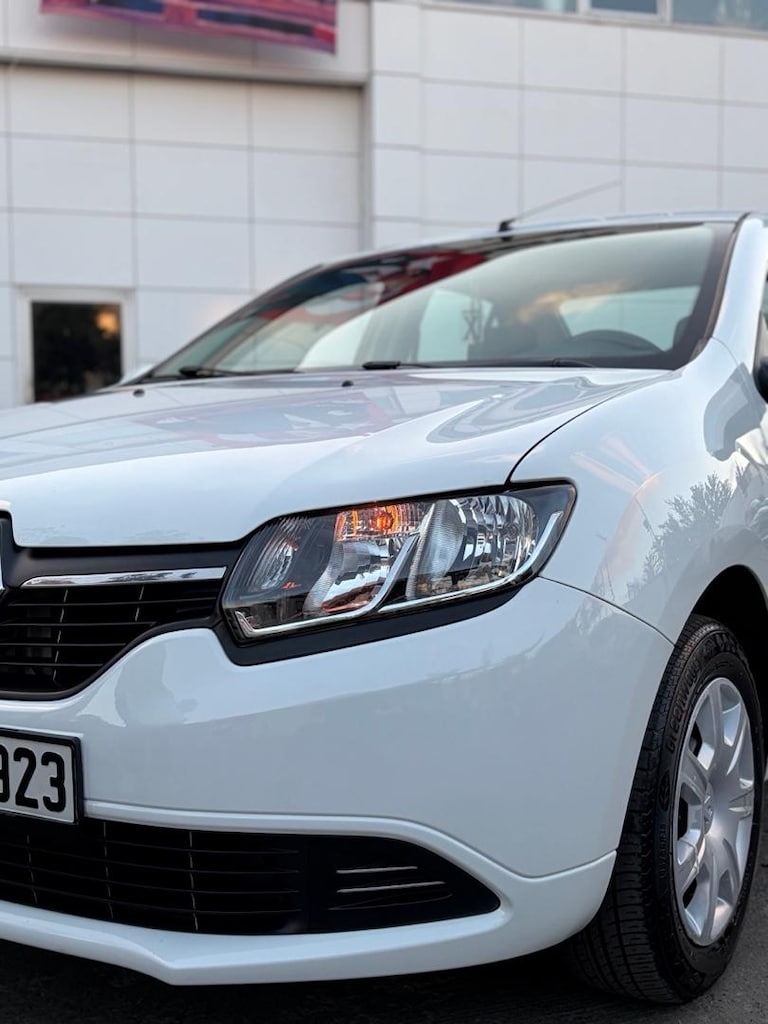 SAHİBİNDEN DÜŞÜK KM HATASIZ DEĞİŞENSİZ EMSALSİZ 1.5 DCİ 90HP - 9