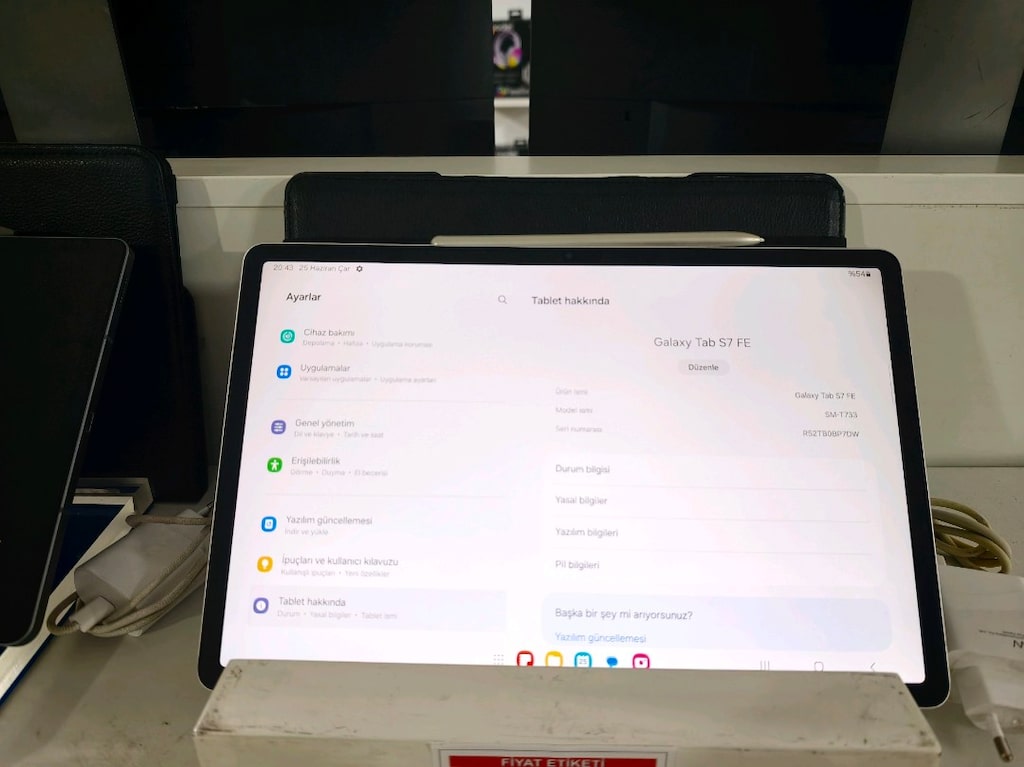 SAMSUNG GALAXY TAB S7 FE - 6