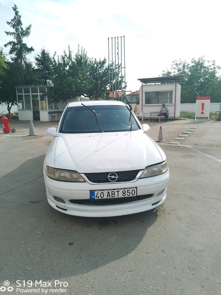 Opel Vectra - 6