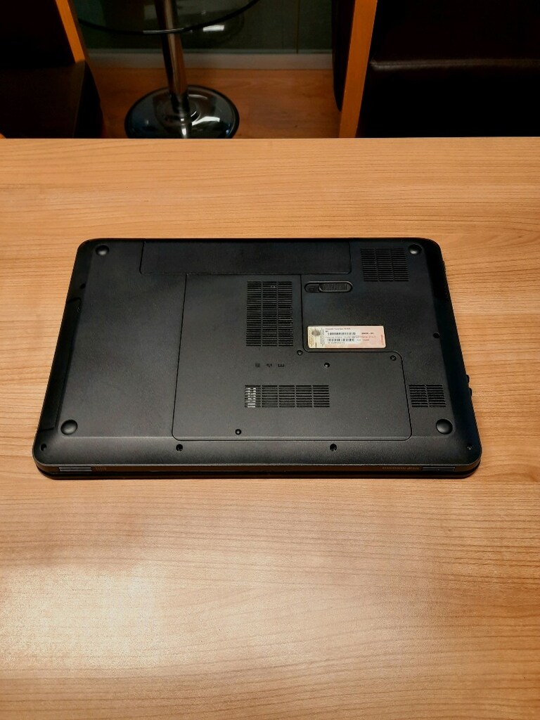 Laptop HP i3 İşlemcili 12GB Ramli Ssdli Pili Yeni - 6