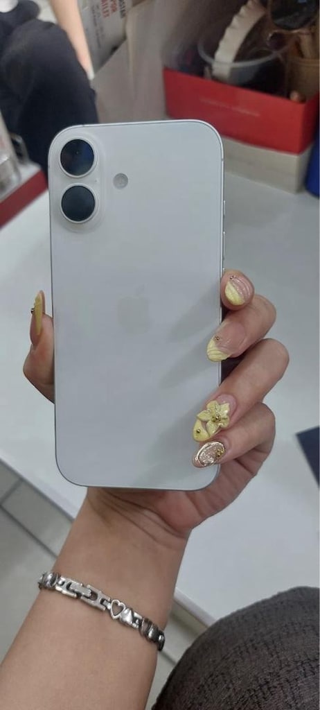 iphone 17 - 2