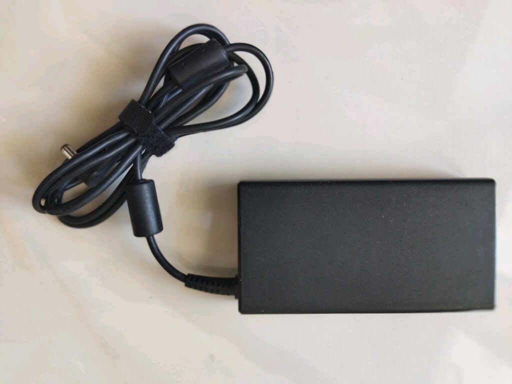 Adaptör 19,5 ,,6,5a - 2