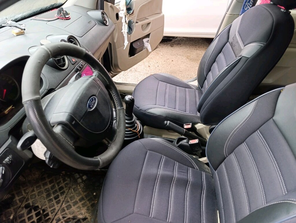 Ford Fiesta 1.4 TDCİ conford - 7