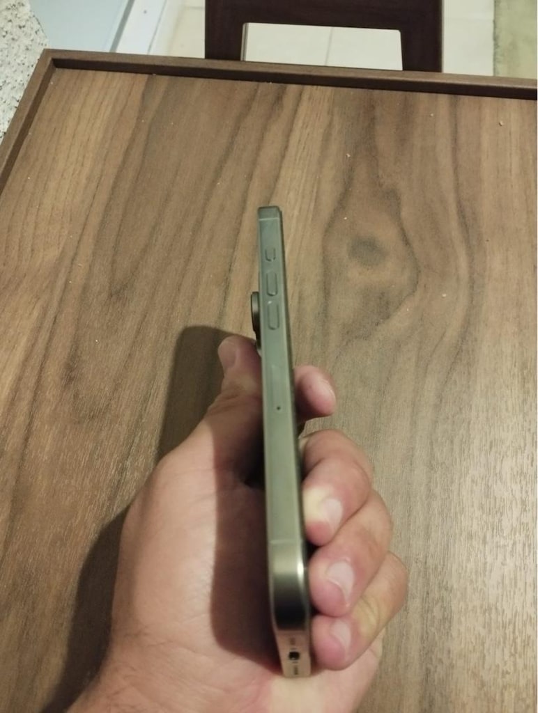 Sıfırdan Farksız Sahibinden iPhone 16 Pro / Aksesuarlı / Kutulu Fatura - 5