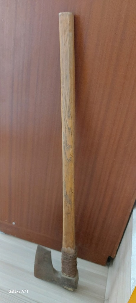 Uzun Saplı Balta - 2
