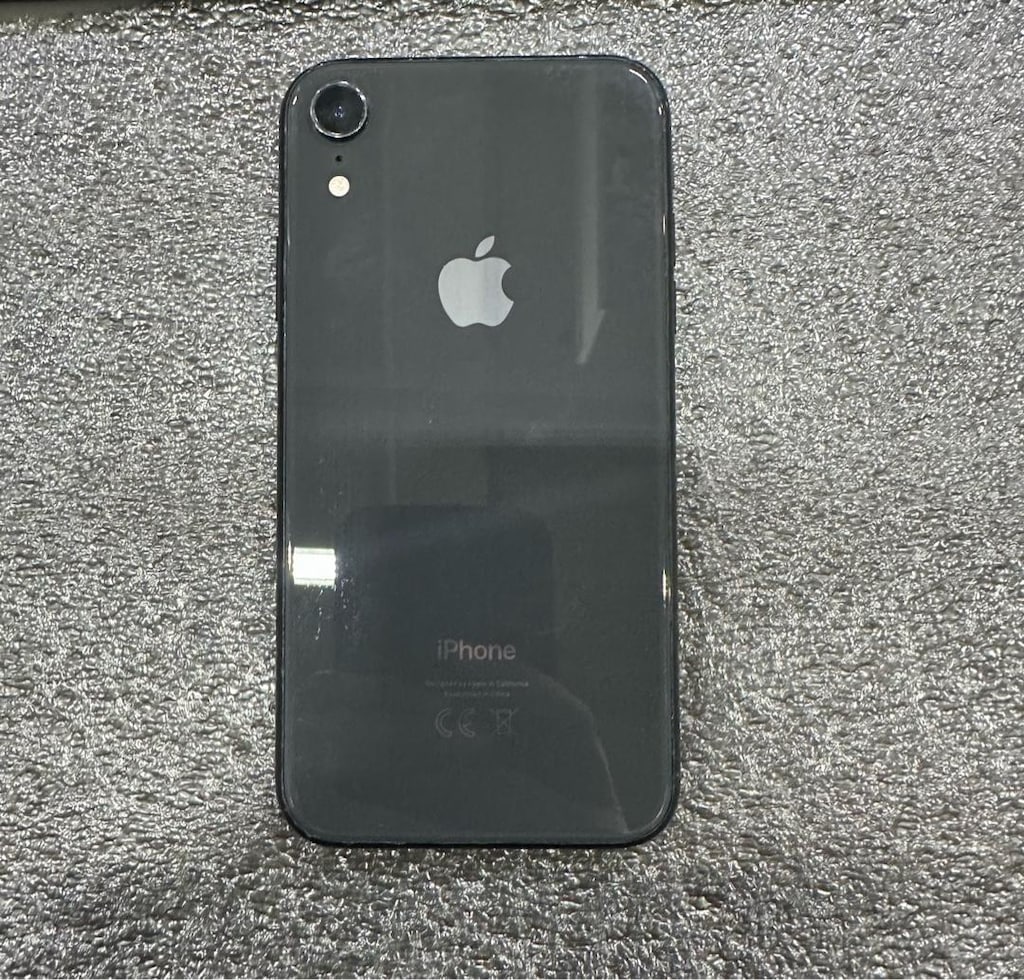 I Phone Xr 64 Gb - 2