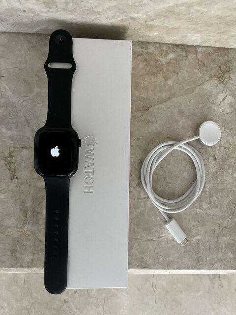 Apple Watch 11 - 46mm Siyah