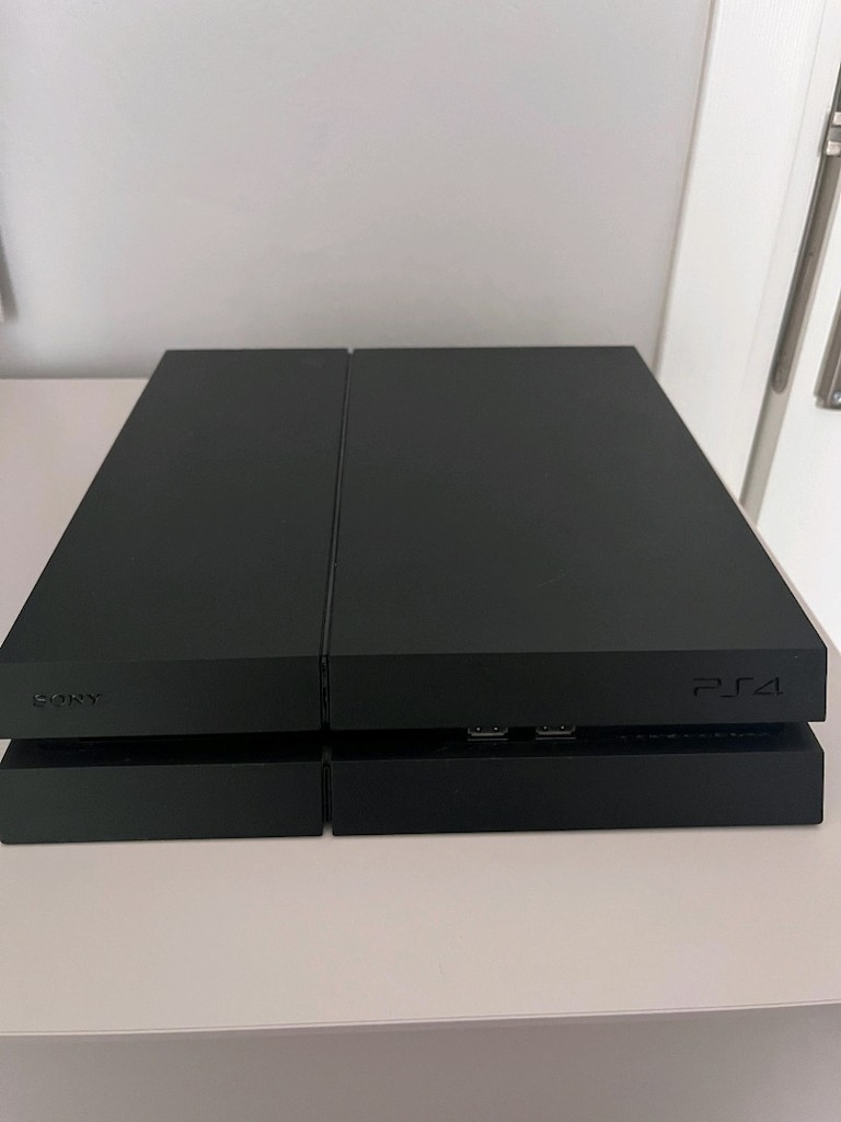 Temiz PlayStation 4 - 2