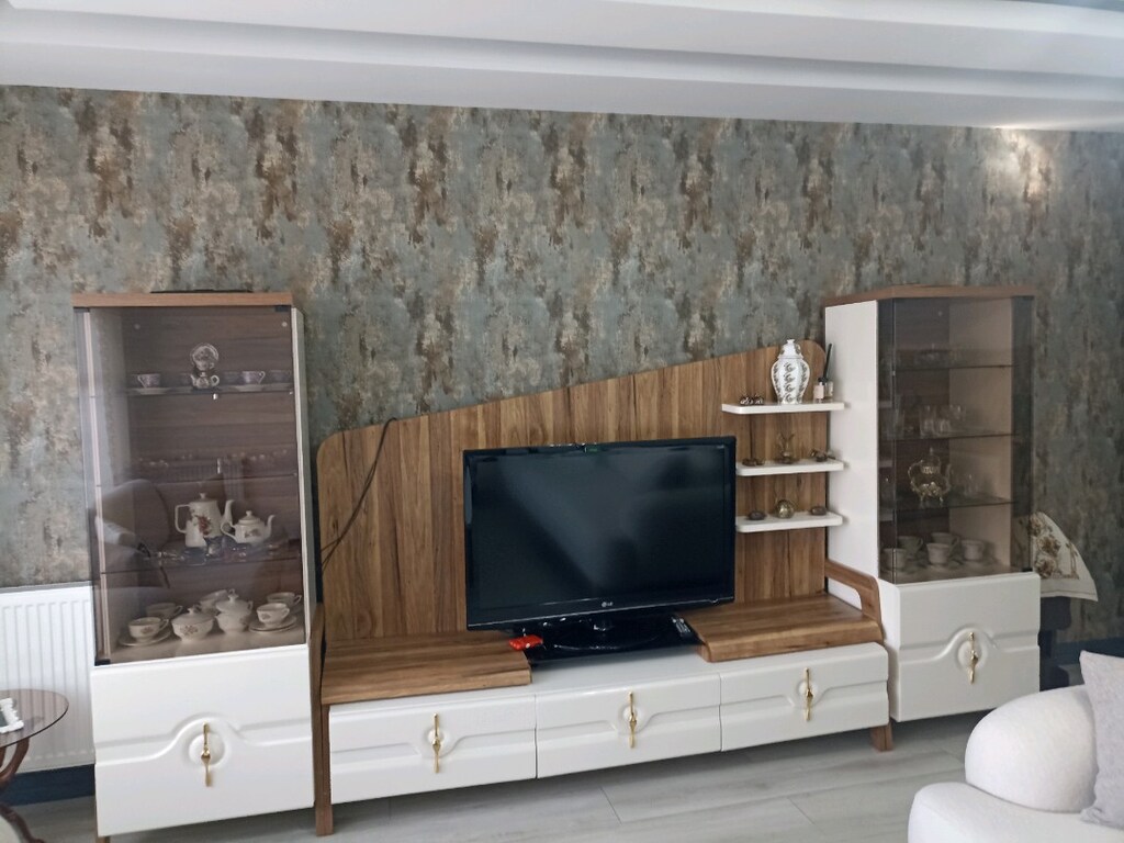 yemek odası ve TV ünitesi iki adet vitrin - 5