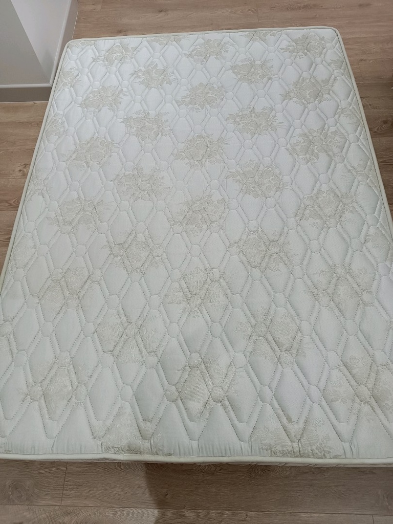 Çift Kişilik Yatak 140x200 - 4