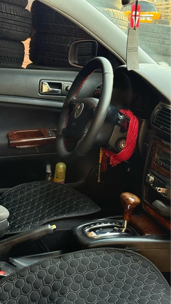 SAHİBİNDEN TEMİZ PASSAT 1.8T - 9