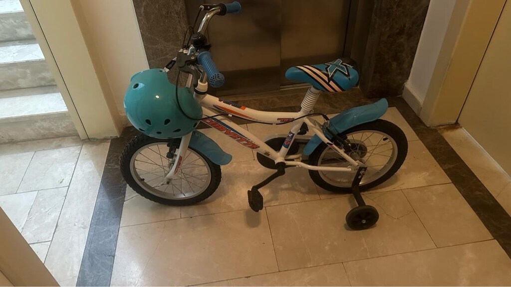 az kullanılmış bisiklet,kask dahil - 4