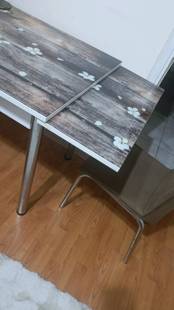 sıfır gibi masa ve 4sandalye - 3