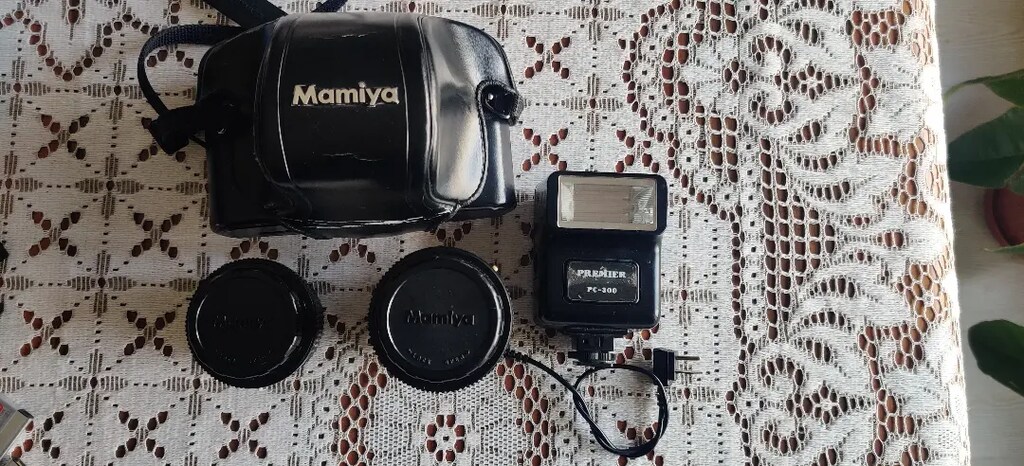 Mamiya ZE Analog Fotoğraf Makinesi.3 tane lens, flaş ve kılıfı mevcut. - 7