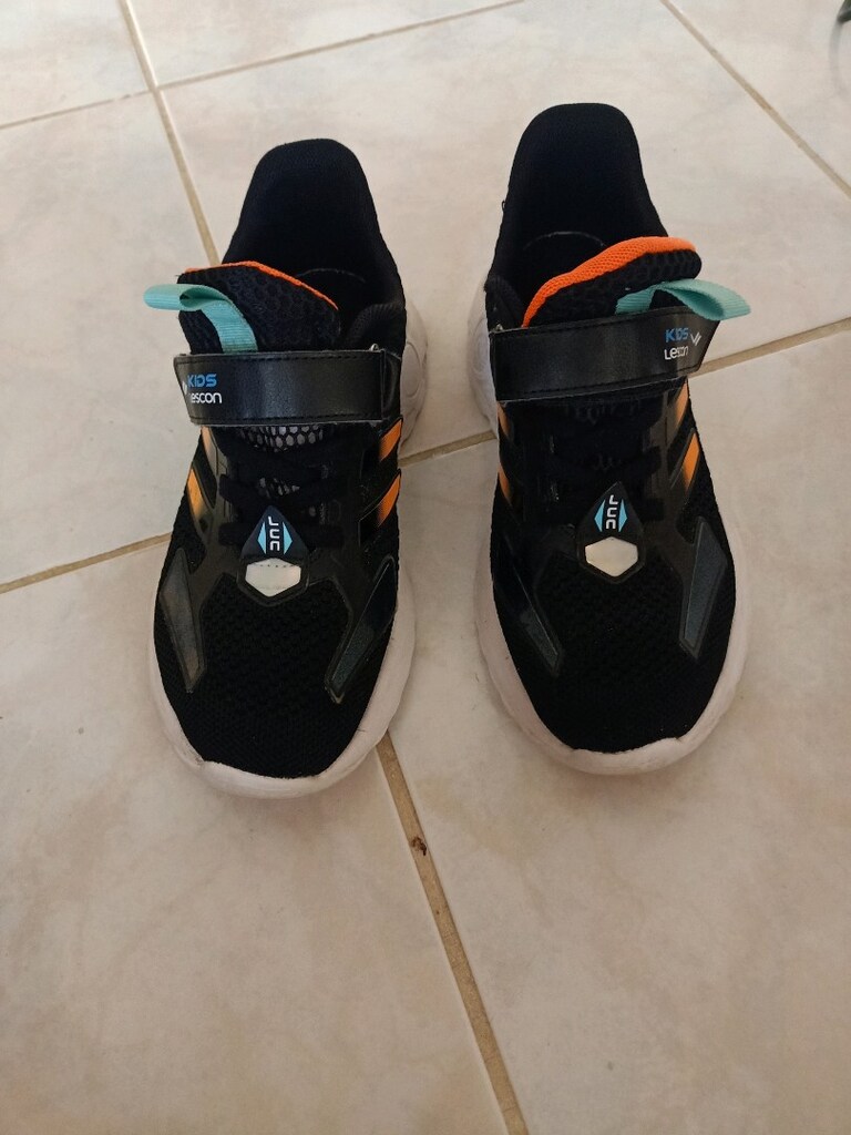 erkek çocuk spor ayakkabı