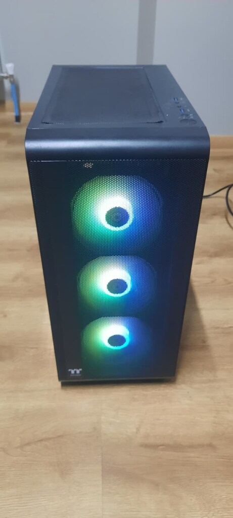 İ5-10400F | GTX 1650 4GB | 16GB DDR4 3200MHZ | 500GB SSD | 550W PSU - 4