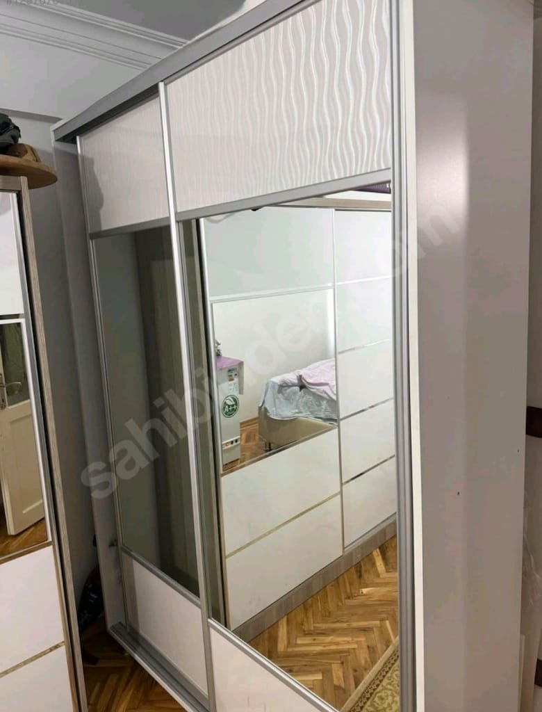 çift kişilik baza yatağıyla beraber satılıktır. Ayrıca portmanto - 4