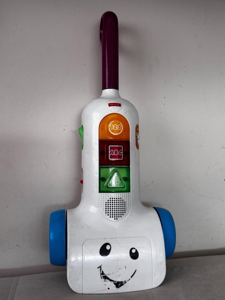 Fisher Price elektrik süpürgesi - 2