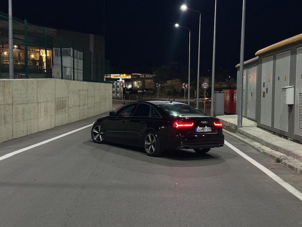 AUDI A6 - 14