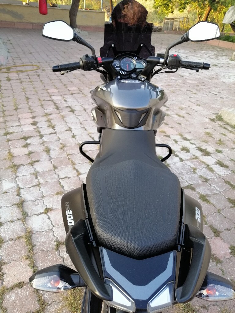 ns200abs - 7