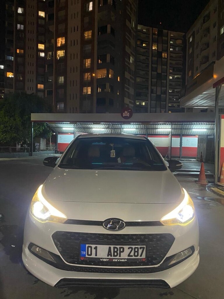 Hyundai i 20 stayla 2016 model 1.2 - 2