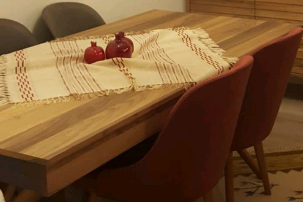 Ahşap Yemek Masası