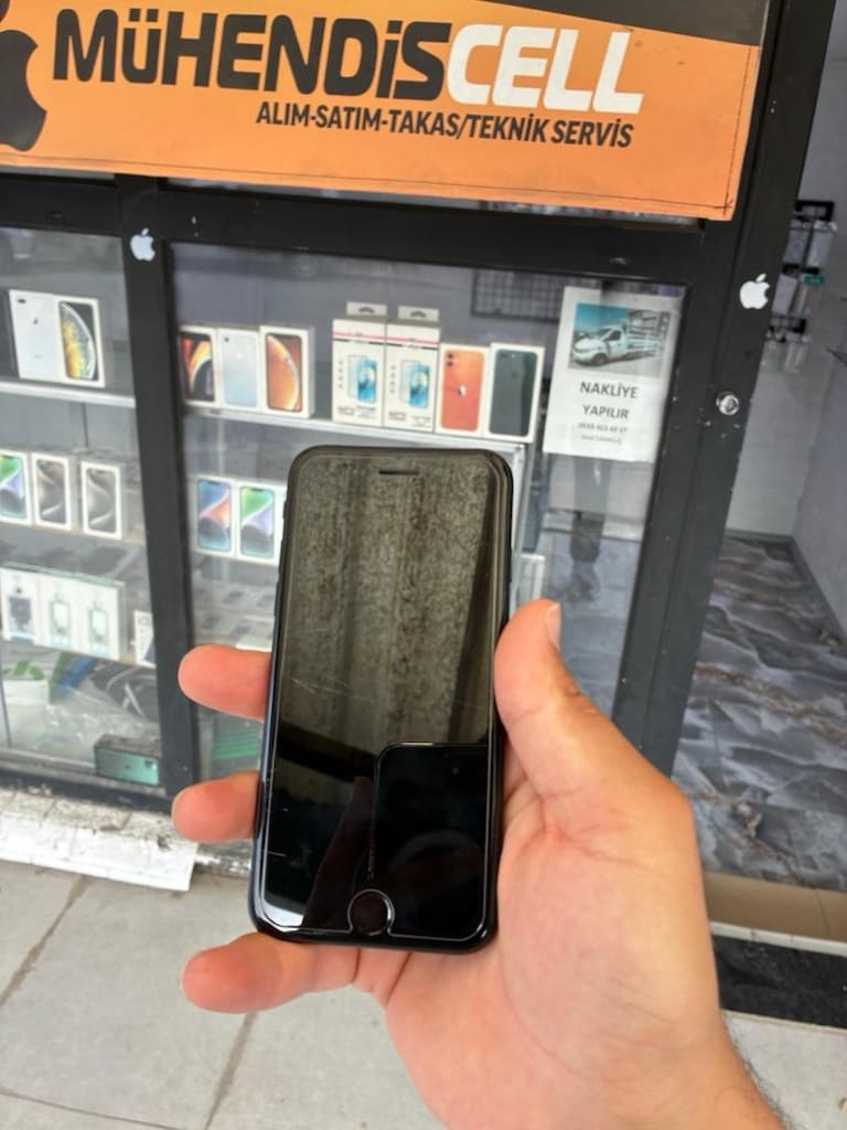 MÜHENDİSCELL’DEN YURTİÇİ İPHONE SE 3. NESİL 2022 MODELİ - 3