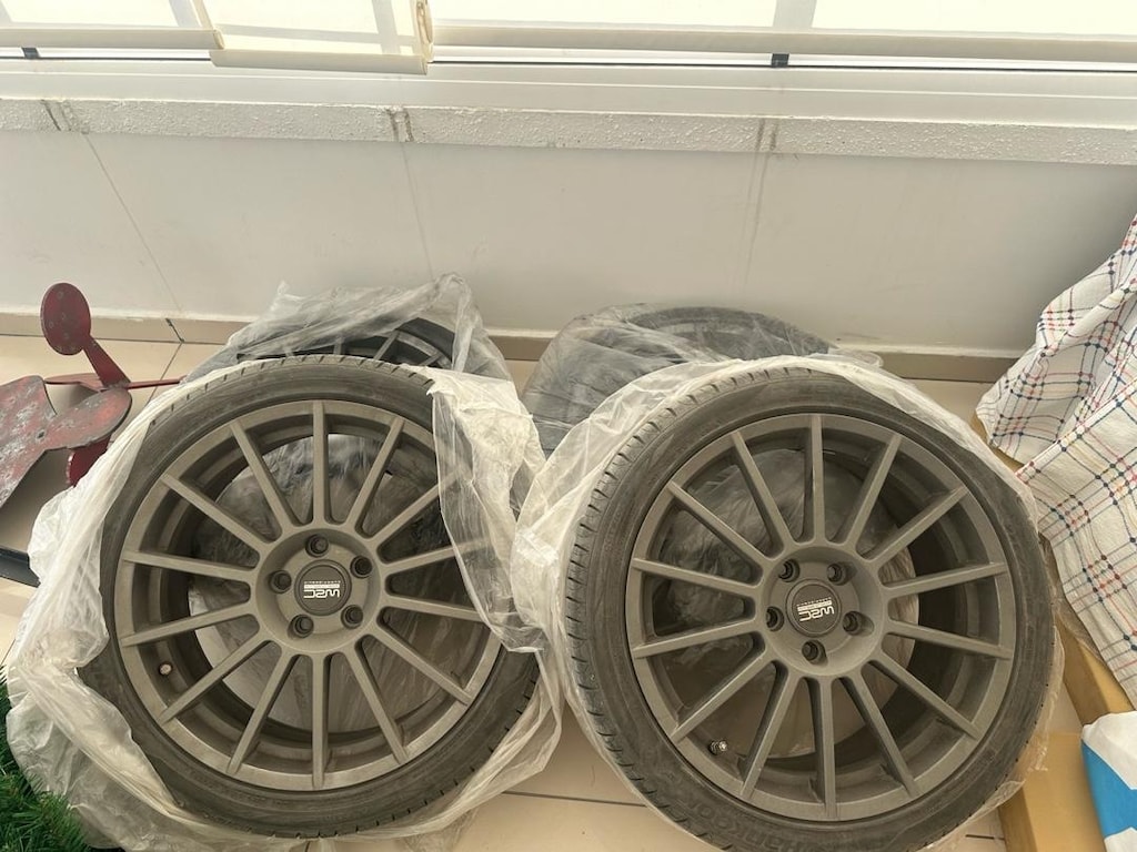 VAG GRUBU UYUMLU 18 İNÇ WRC JANT VE 225/40R18 LASTİK TAKIMI - 5