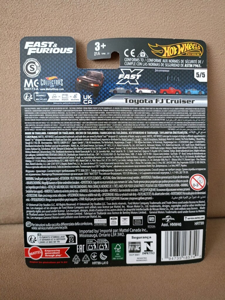 Hot Wheels Premium Toyota FJ Cruiser - 2