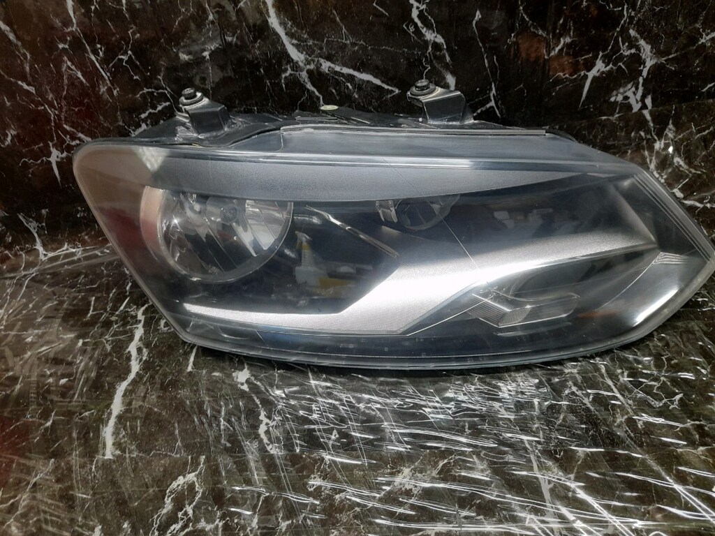 Volkswagen Polo Sağ Ön Far Çıkma Orjinal - 6
