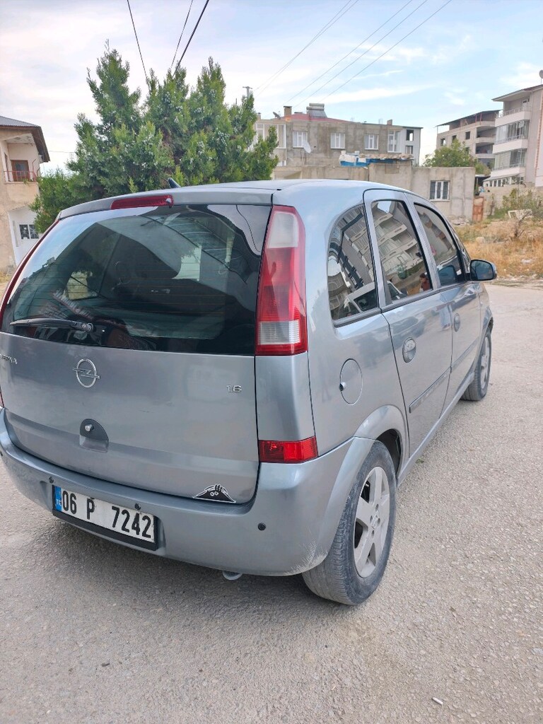 Orijinal otomatik 2004 model yüksek model otomatik araç ile takas olur - 2