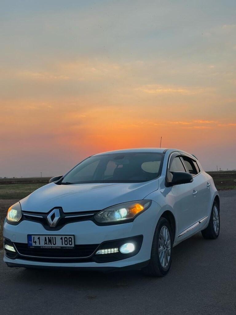 MEGANE3 2015 230 BİN KM DE TOUCH PLUS 1.5DCİ - 2