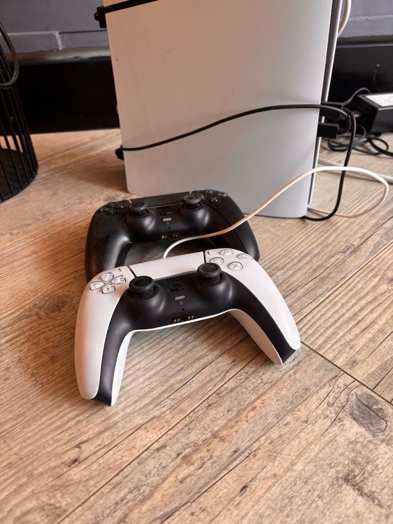 Playstation 5 slim Cd edition 1 TB - 2