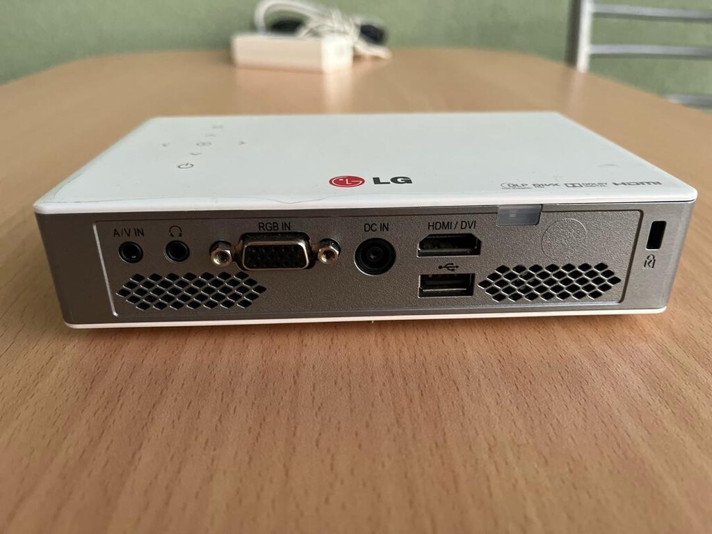 LG Mini Projeksiyon Cihazı - 2