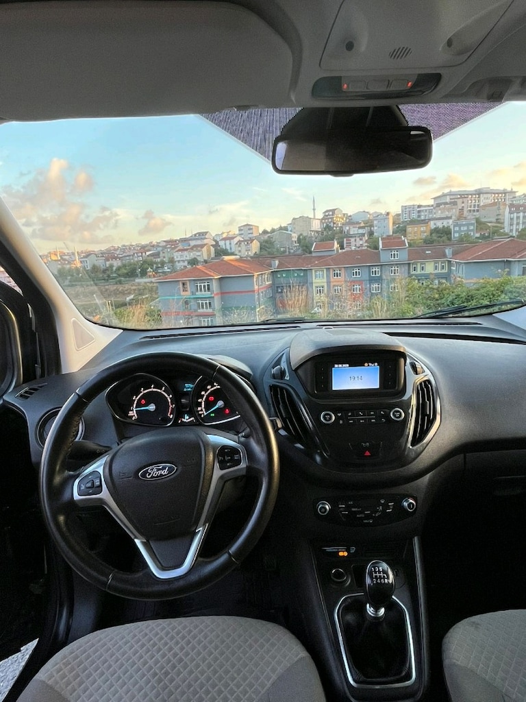 SAHİBİNDEN TEMİZ BAKIMLI 2023 FORD TOURNEO COURIER - 11