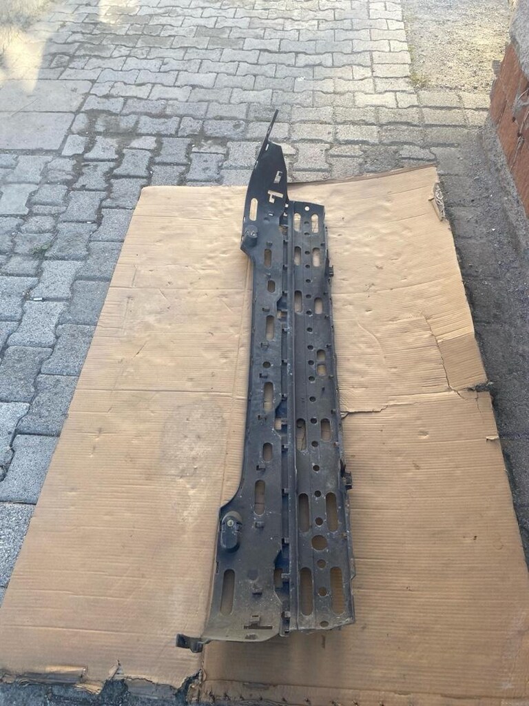 mercedes w220 arka tampon orta braket - 3