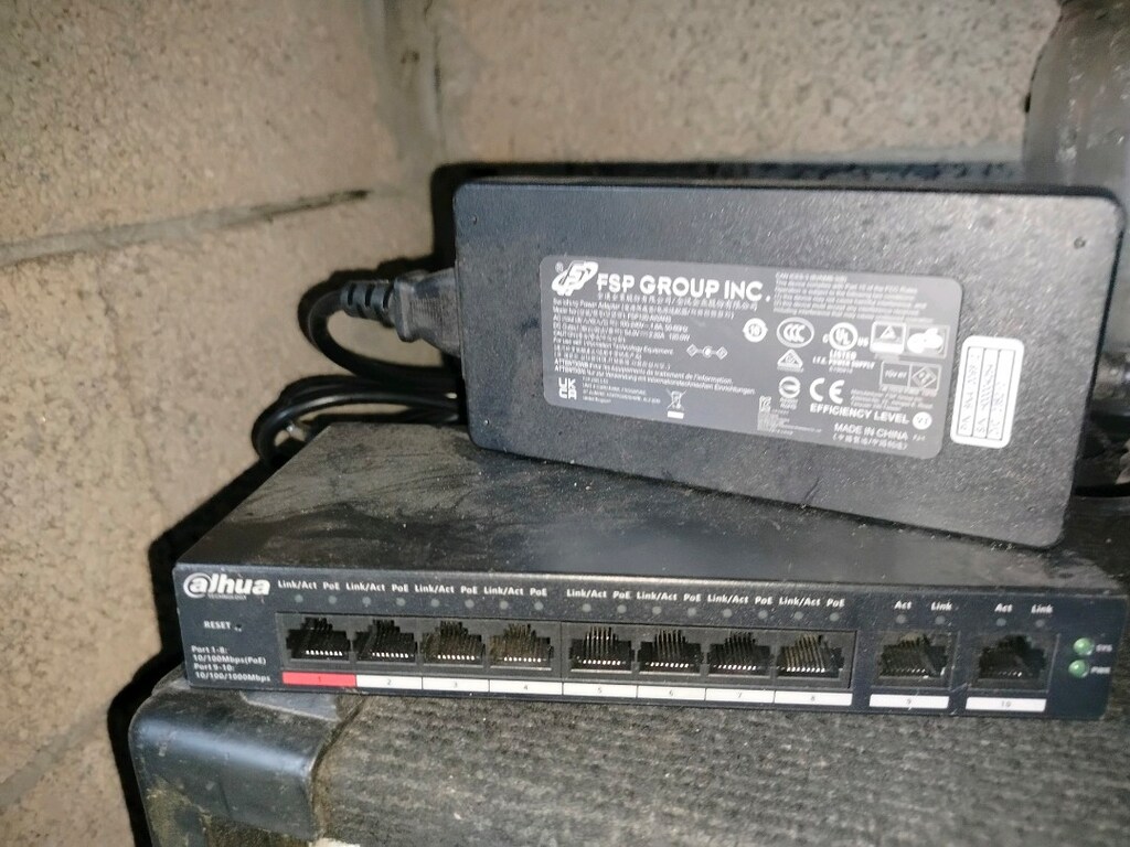 CS4010-8GT-110 10 port yönetilen Cloud gigabit Switch ( 8GE PoE +2 GE - 2