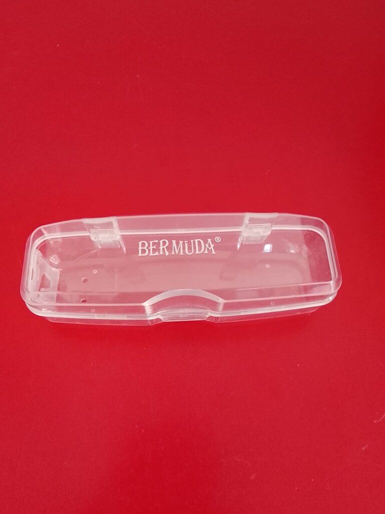 Bermuda Şeffaf Sert Plastik Gözlük Kutusu (Temiz) - 2