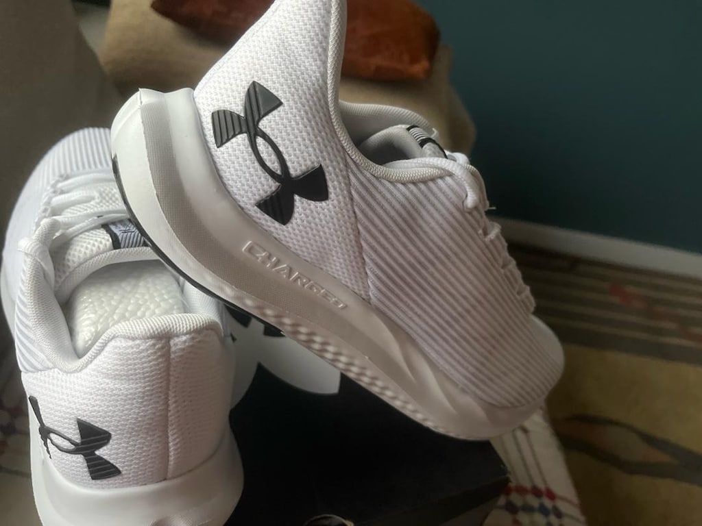 Under ARMOUR 44 numara spor ayakkabı