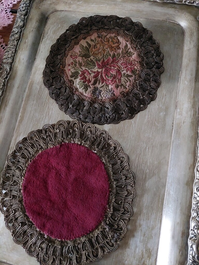 ANTIKA IPEK GONLEN NAKIS ORTU GUMUS GILDAN DANTEL SANDİKTAN - 4