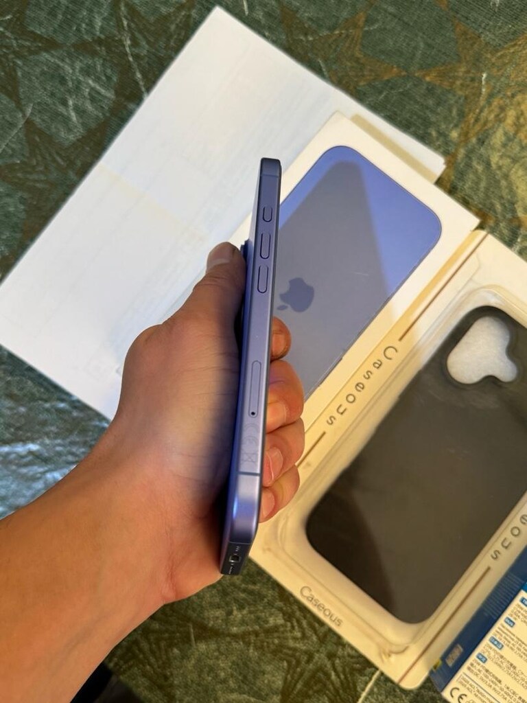 iPhone 16 kutu faturalı Cizik vs yok - 6