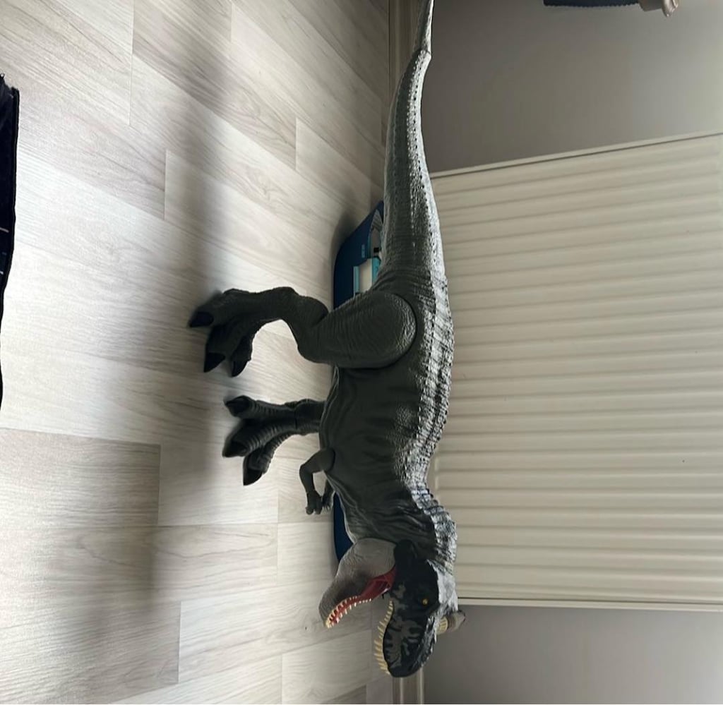 Jurassic World Devasa Tyrannosaurus Rex - 2