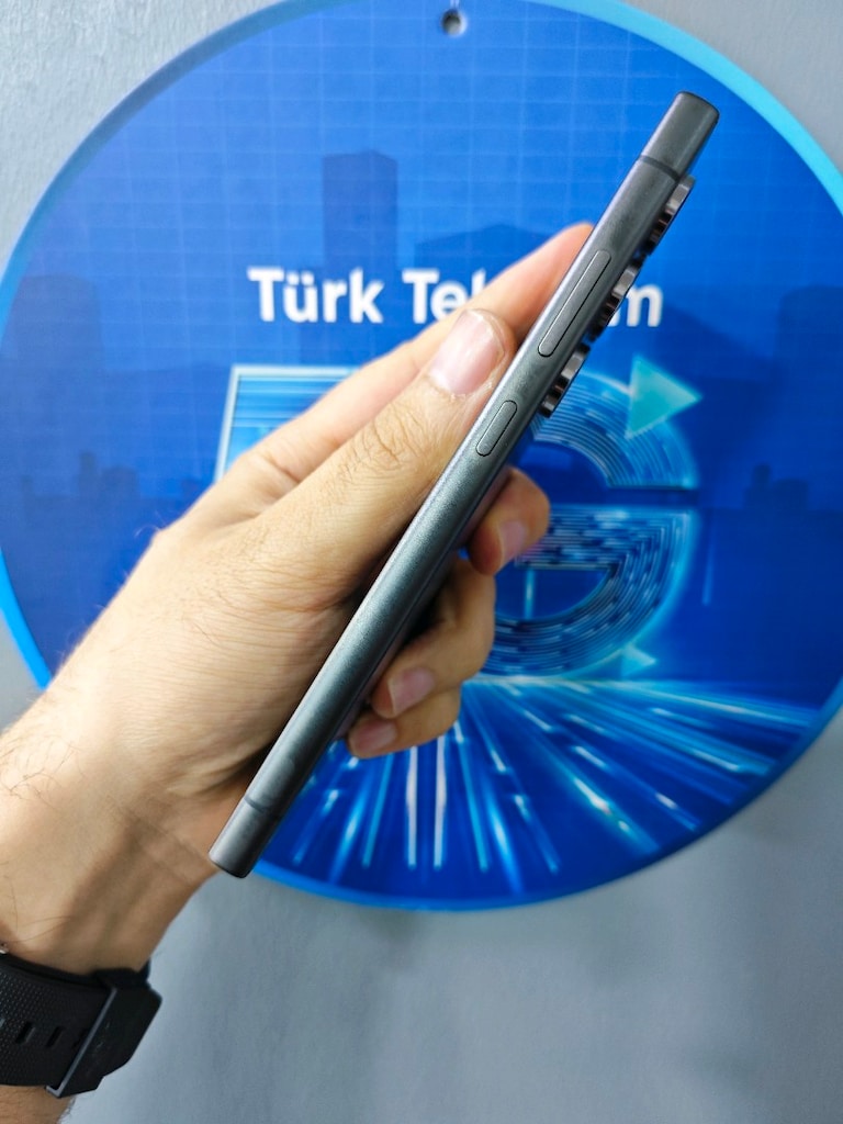SAMSUNG S24 ULTRA - 4