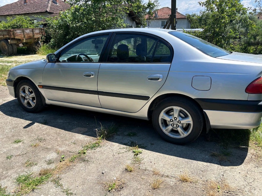Memurdan Otomatik Avensis 2.0 Benzin LPG - 11