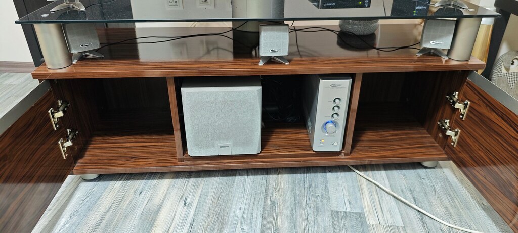 VOGUES askılı TV dolabı TV ünitesi İzmir içi elden teslim - 2