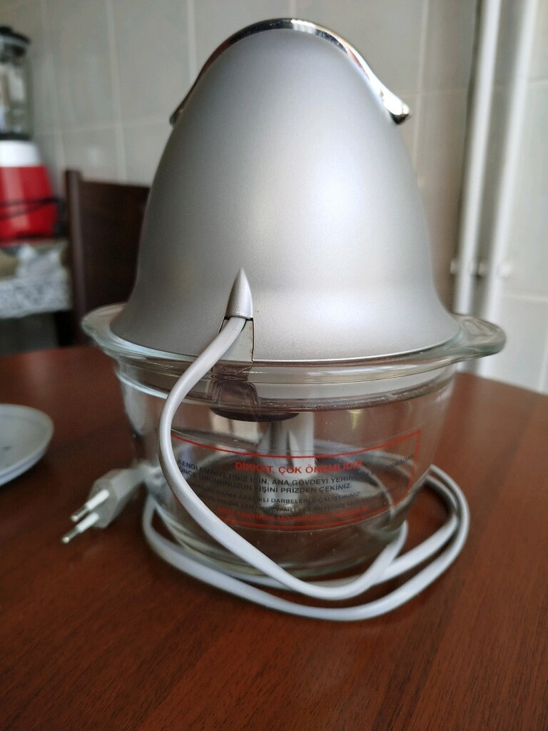 Sıfır gibi Arçelik Valso 350W doğrayıcı, cam hazne ve çoklu aparatlarl - 11