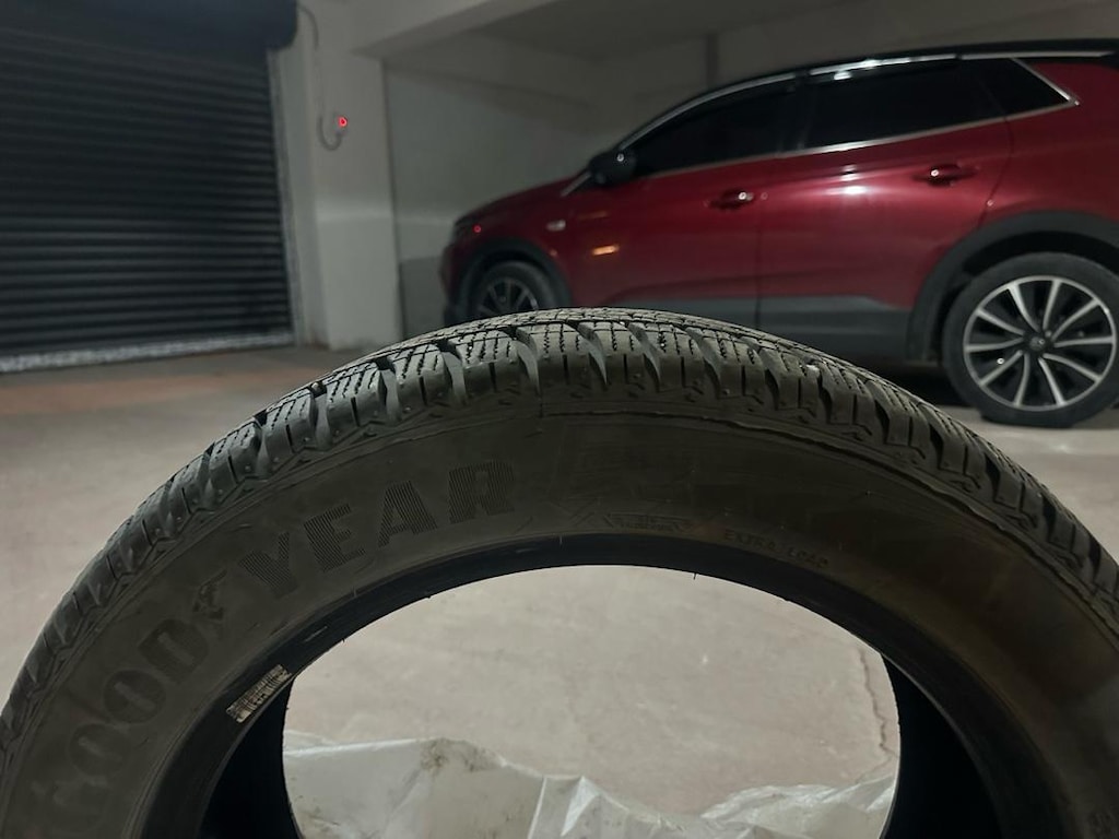 215 55 17 Goodyear kışlık 4 lastik - 5