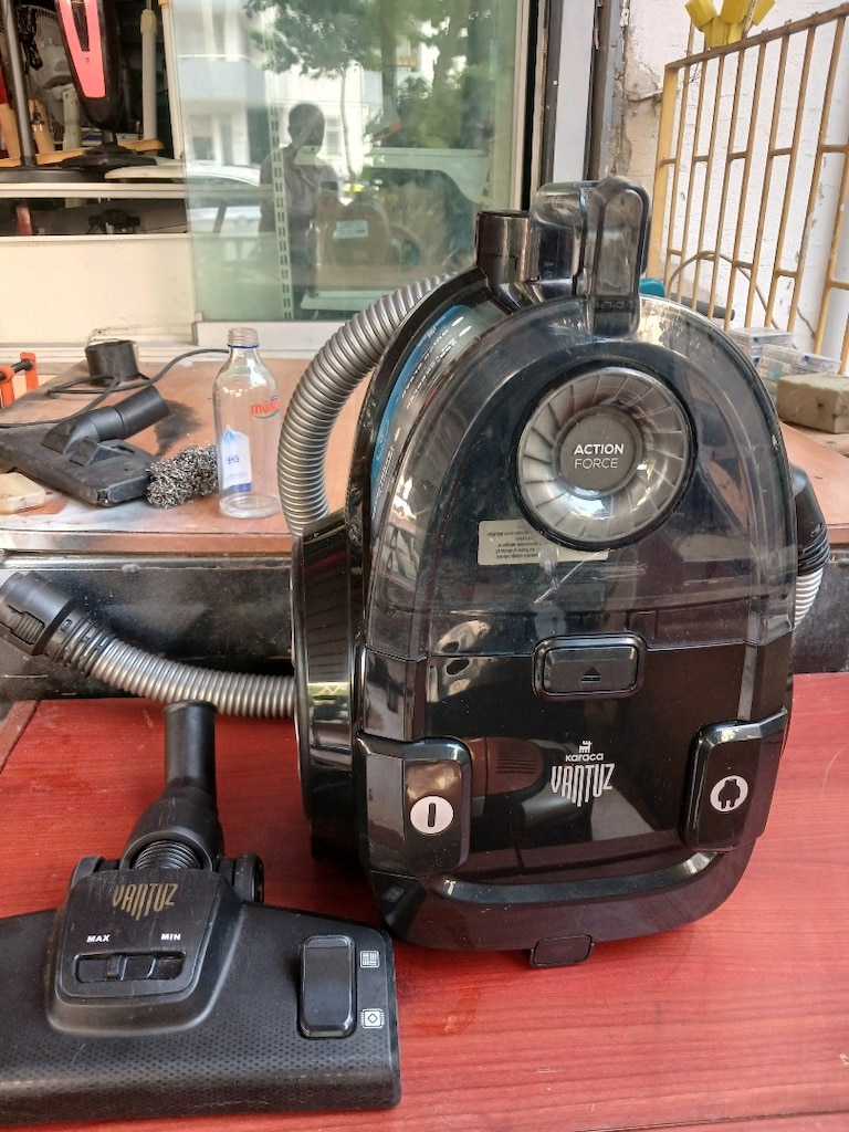 KARACA VARTUZ ELEKTRİKLİ SÜPÜRGE TOZ TORBASIZ DAHA SIFIR SAYILIR TERTE - 7